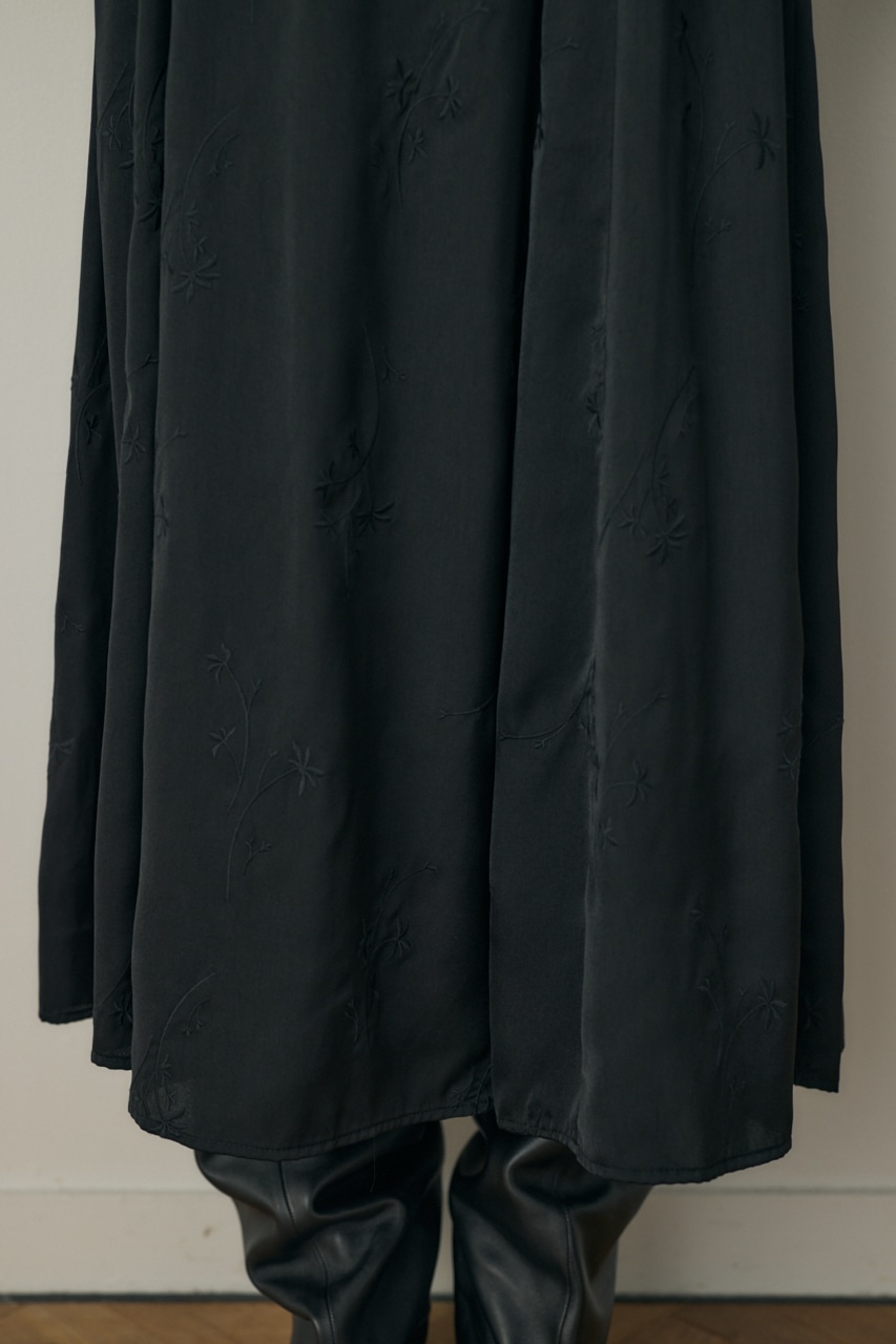 M_ | 花柄刺繍フレアスカート リサイクルポリエステル使用 (スカート