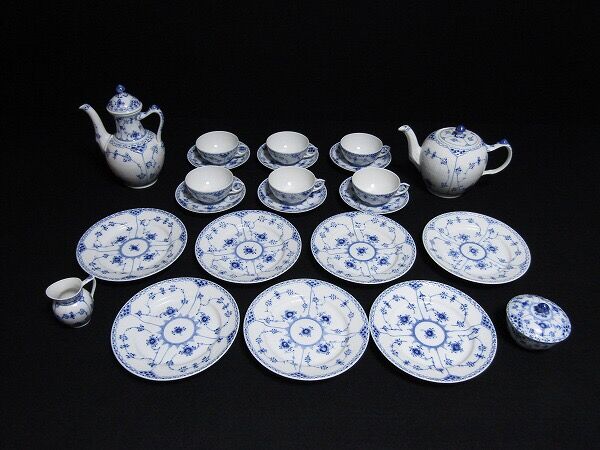 ロイヤルコペンハーゲン ブルーフルーテッド ハーフレース 買取参考