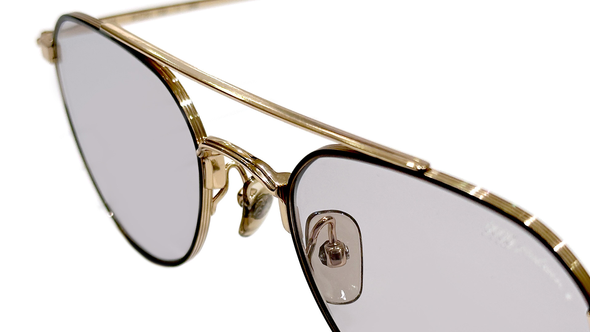 フルメタル×ツーブリッジのトレンド感あふれる新作サングラス！ 999.9