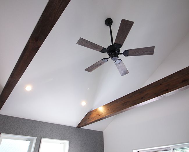 即日発送 傾斜対応 軽量 オーデリック製シーリングファン【OMC065