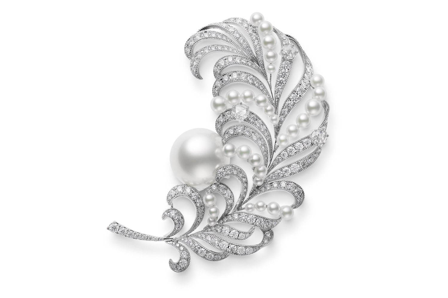 ミキモト新作ハイジュエリー、“羽根”をモチーフにしたパールブローチ