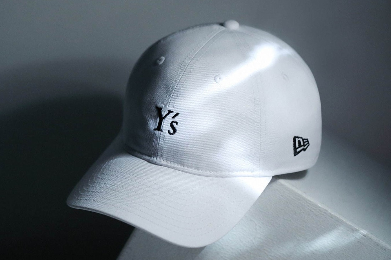 Y's×ニューエラ限定キャップ「9THIRTY」コラボ初の“ホワイト”カラーに