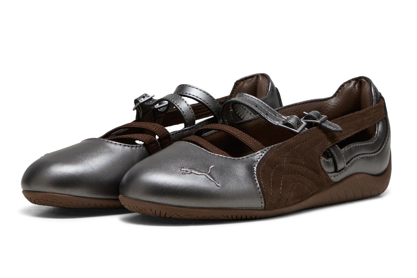 プーマ“バレエシューズ風”スニーカー「スピードキャット」、ウェッジ