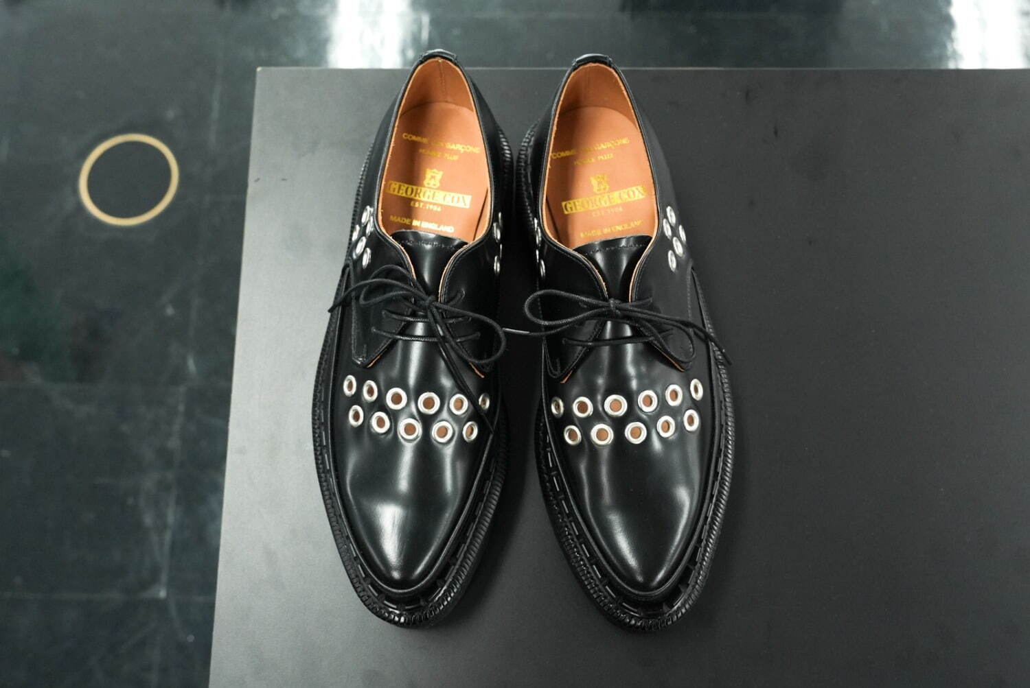 コム デ ギャルソン・オム プリュス×ジョージコックスのクリーパー