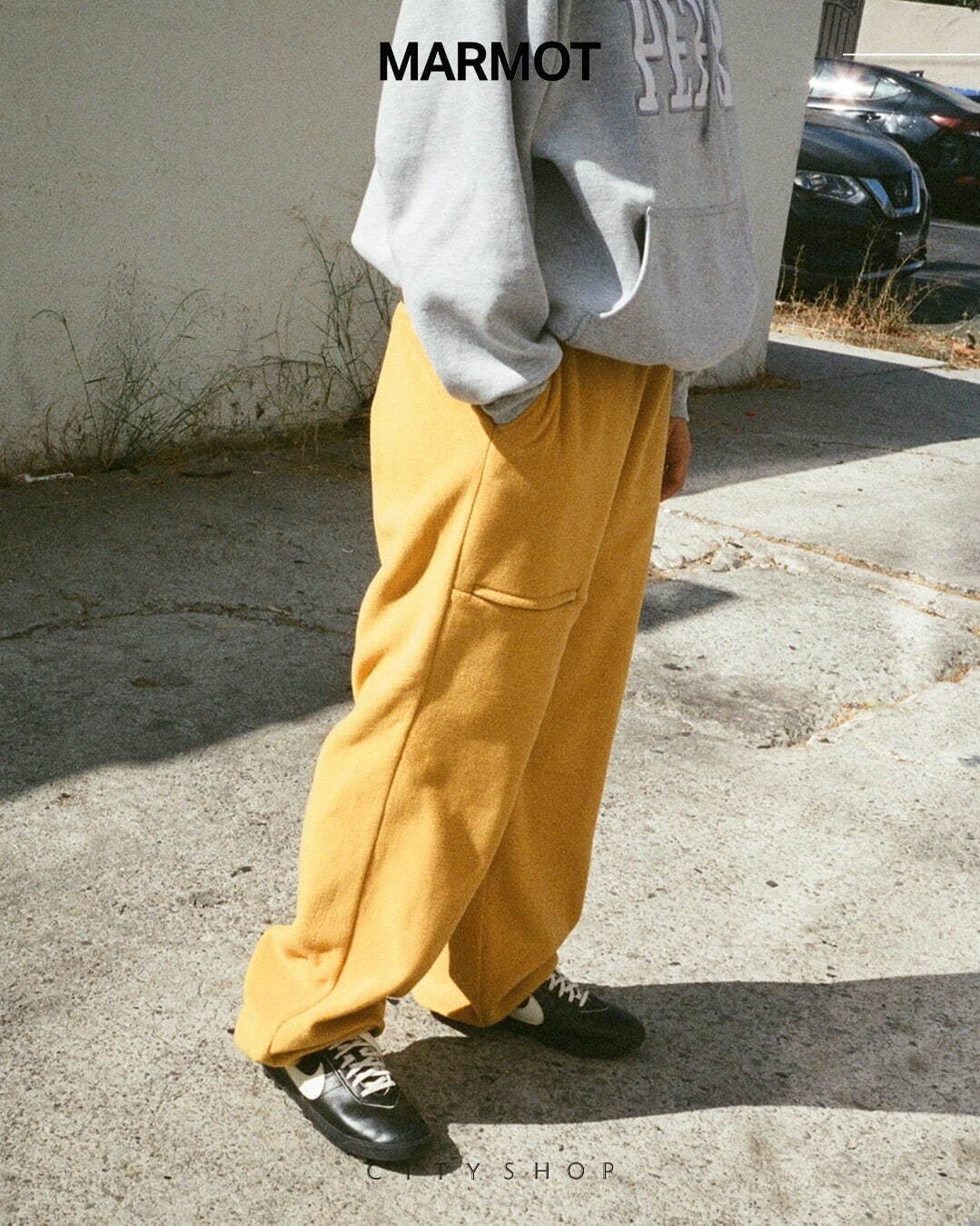 マーモットキャピタル“軽く暖か”フリースパンツ、イエロー＆ブラックの