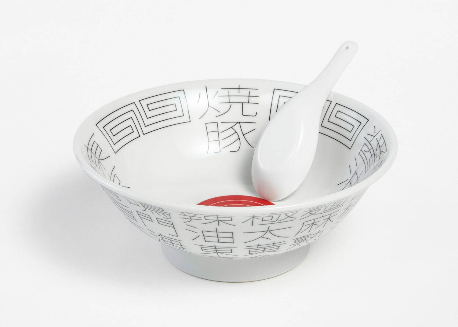 美濃焼“どんぶり”の企画展「ラーメンどんぶり展」ヒグチユウコや横尾