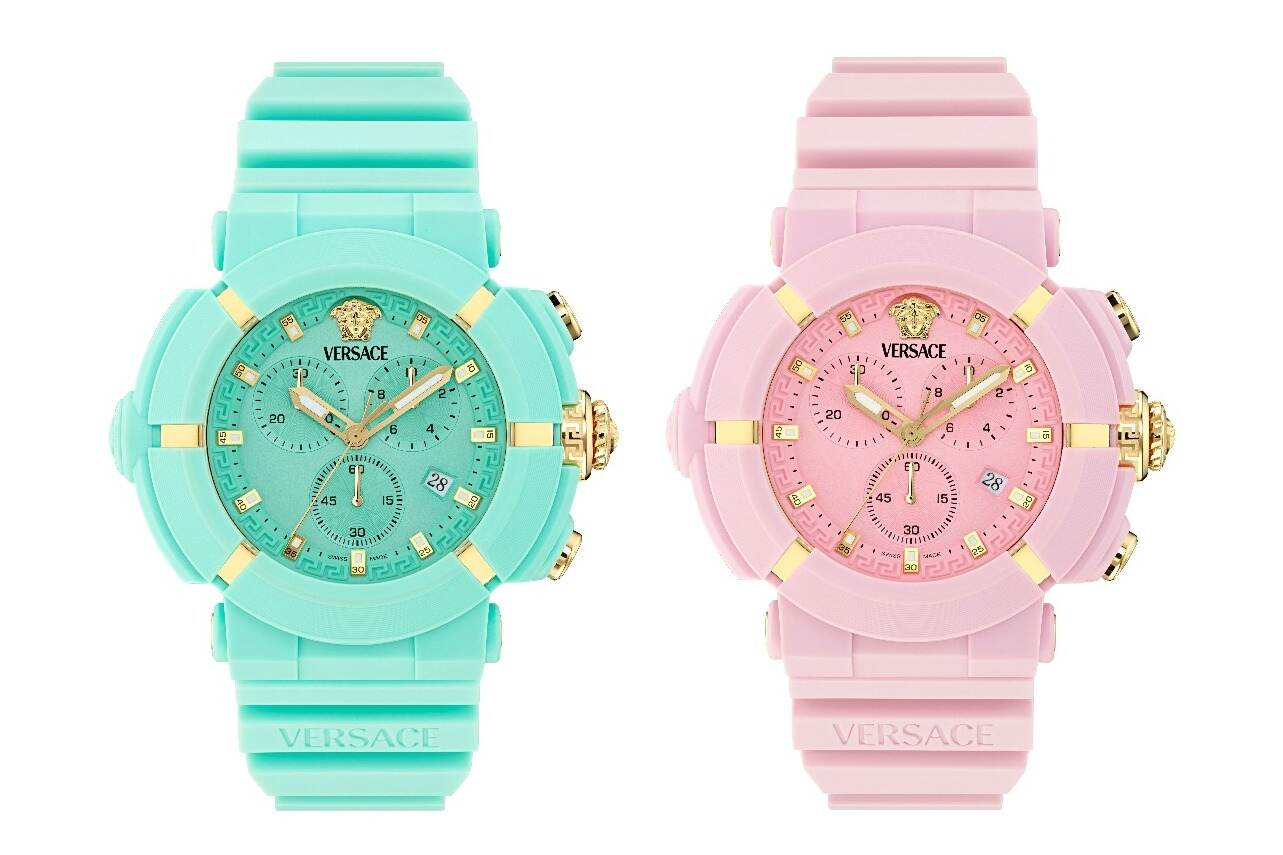ヴェルサーチェ“メデューサ輝く”クロノグラフ腕時計、パステルブルーや