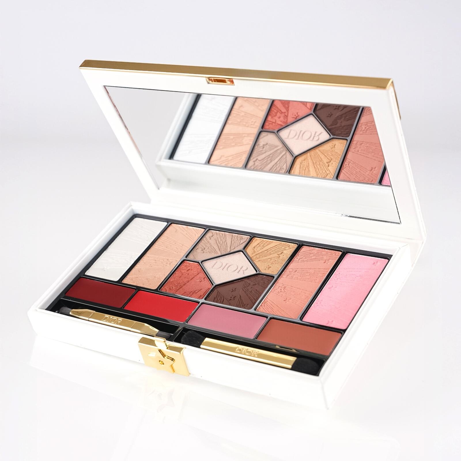 ディオール25年クリスマスコスメ、“星×カナージュ”パケの5色アイ