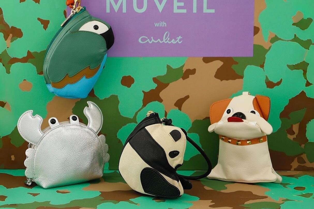 ミュベール “脱力系”パンダ＆ブルドッグのレザーポーチチャーム、エア