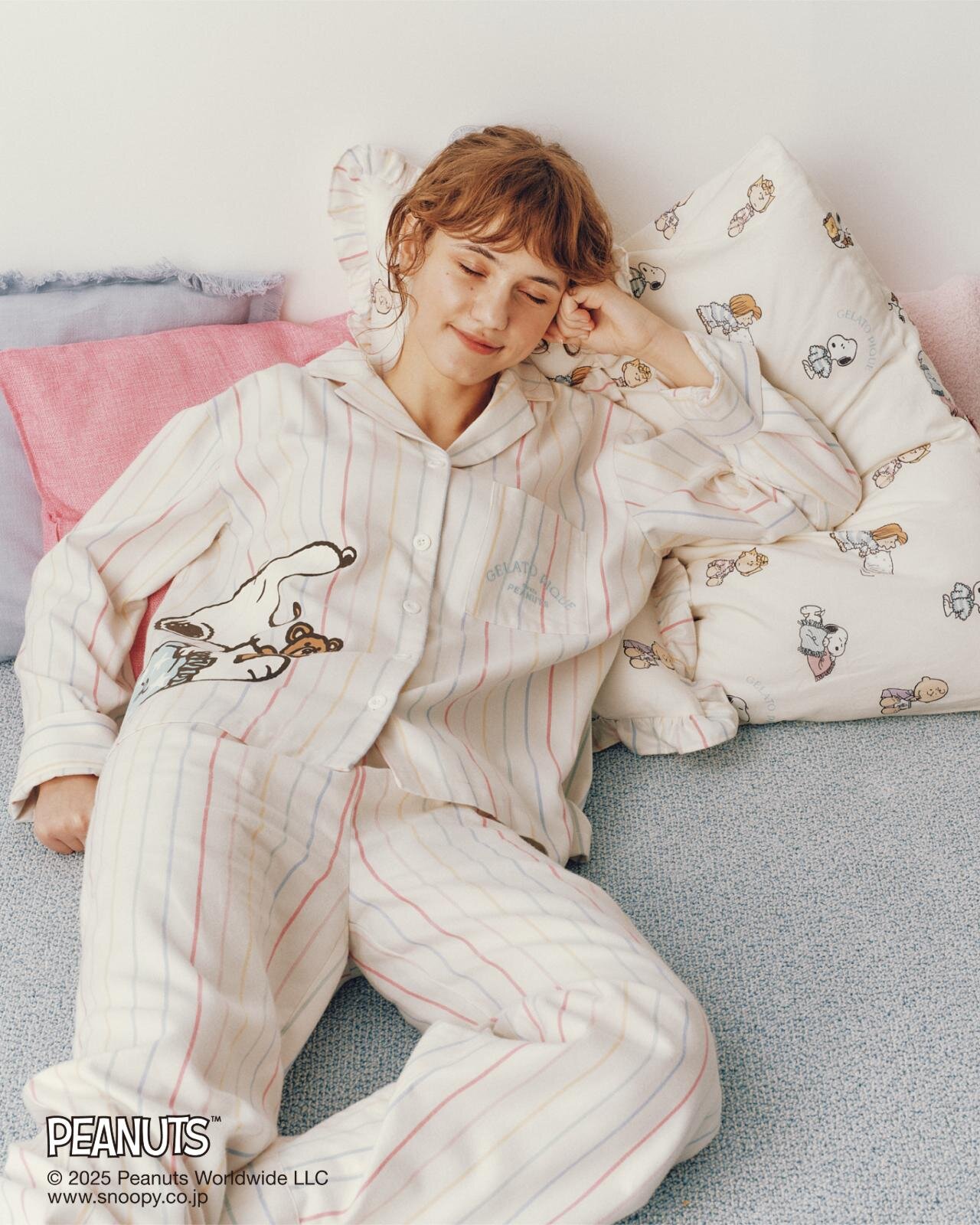ジェラート ピケ「ピーナッツ」ルームウェア、“おやすみ前”スヌーピー