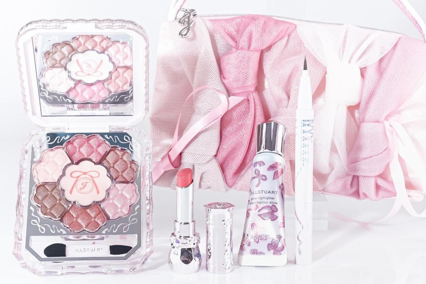 ジルスチュアート「ピンクリボン」が主役の25年クリスマスコフレ