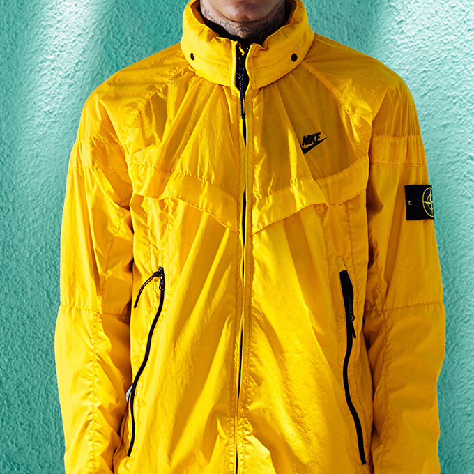 ナイキ×ストーンアイランド、6色のウインドランナー ジャケット発売