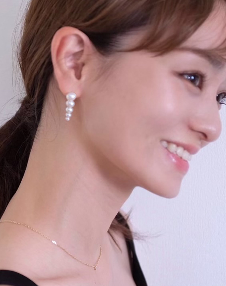 スタージュエリー ガール新作“パール×ゴールド”のモダンなピアスと