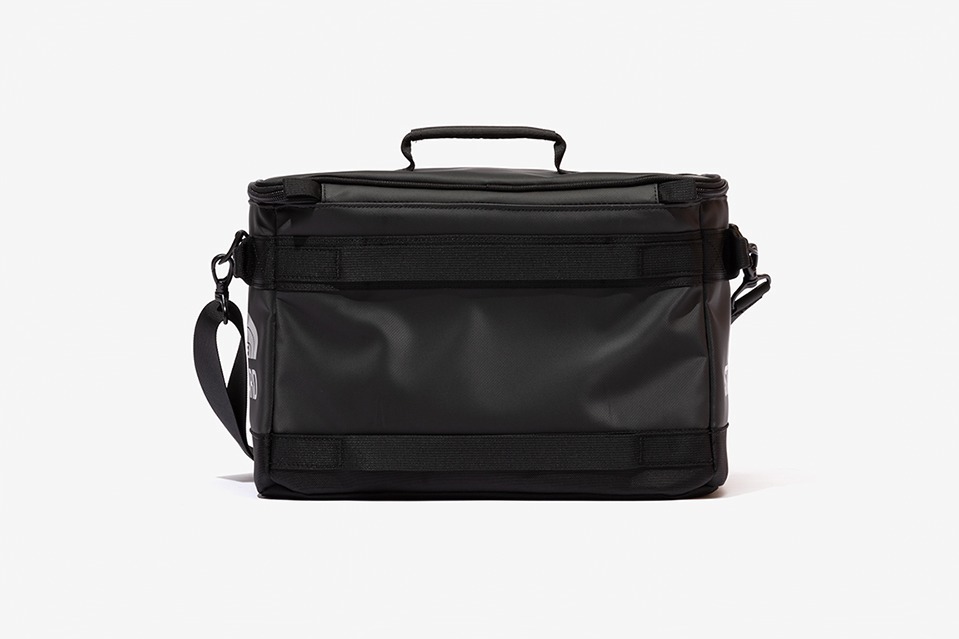 ザ・ノース・フェイス スタンダード新作レコードバッグ、12インチ約90