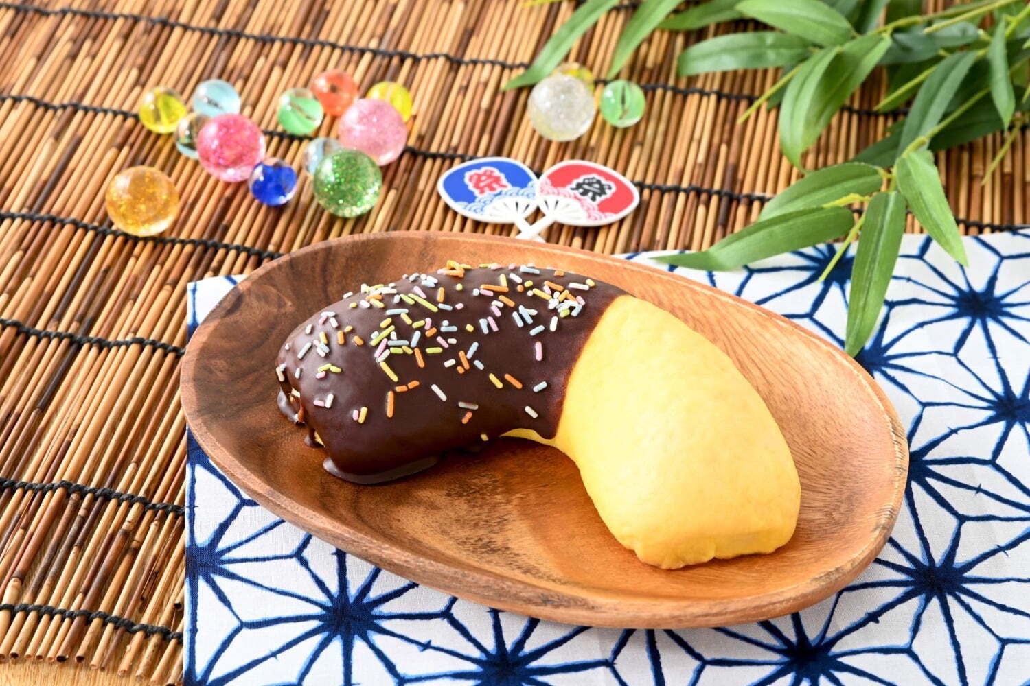 夏祭り屋台メニュー”チョコバナナ＆りんご飴がパンに？！全国