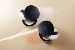 クレ・ド・ポー ボーテの名品フェイスパウダーが25年春進化、“光を纏う