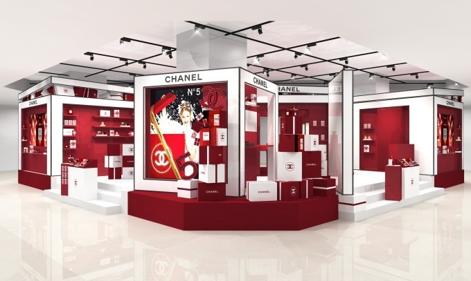 シャネルの限定コスメ - シャドウ＆リップをセットにした優秀パレット