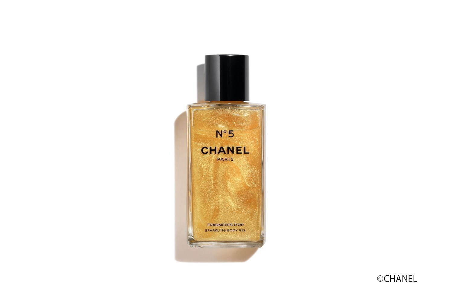シャネル「N°5」を“塗る？飾る？持ち運ぶ？”2019年クリスマスだけの