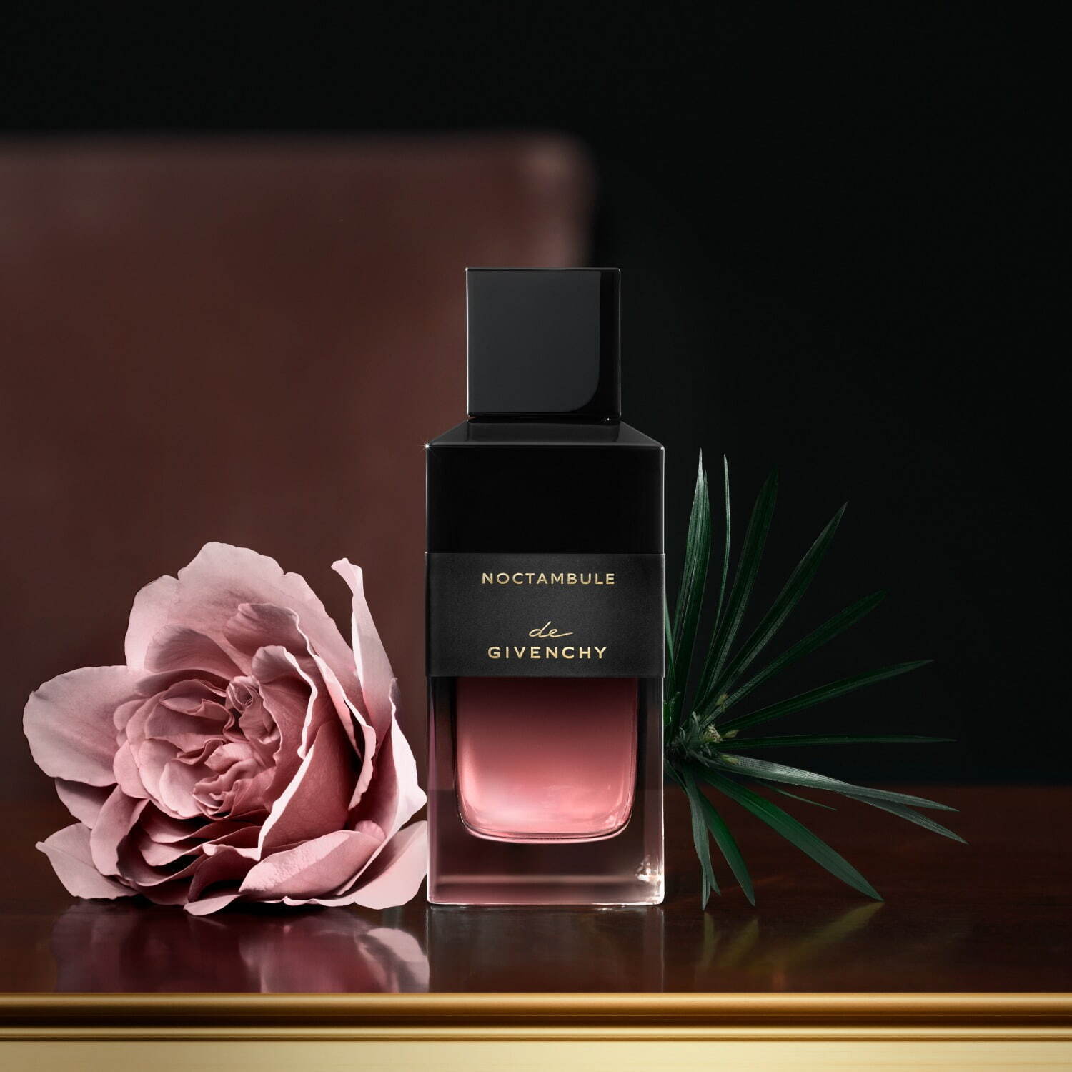 ジバンシイのギンザ シックス限定フレグランス、ジバンシィの“パリの