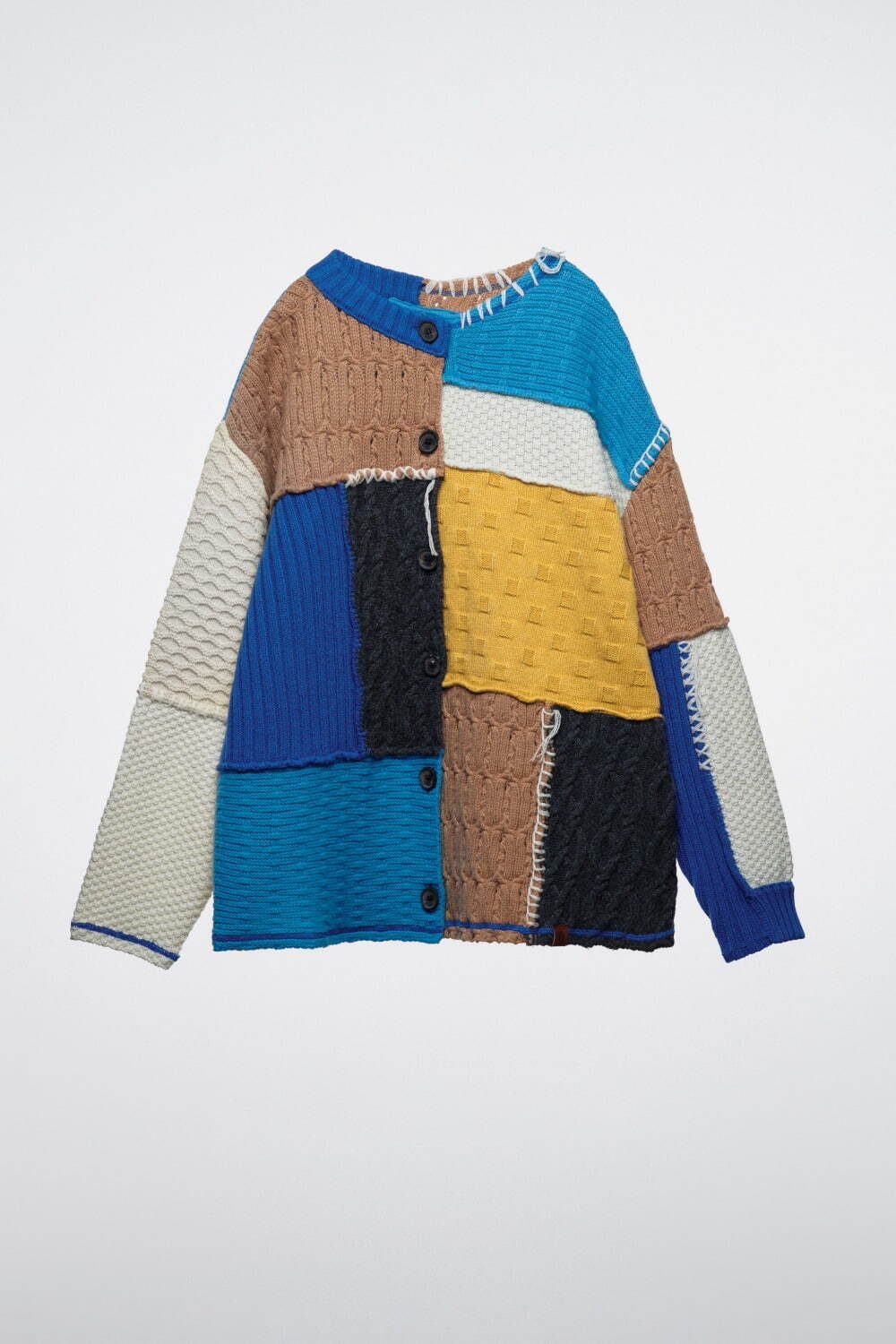 ZARA×「アーダーエラー」第2弾、“A&Z”の円形グラフィックスウェットや