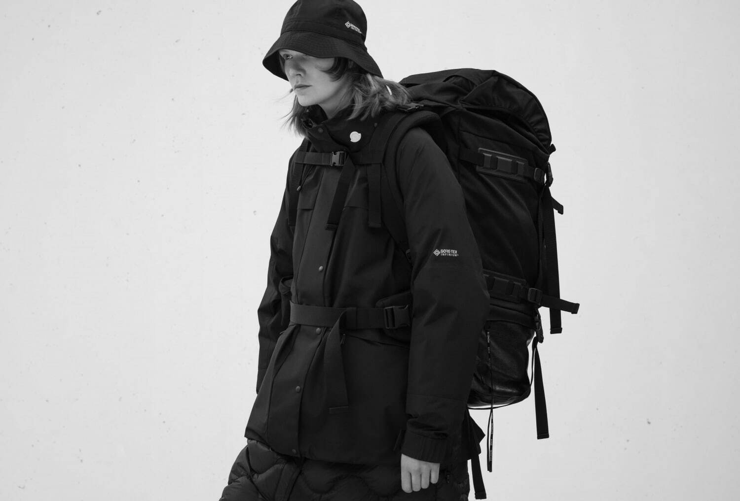 4 モンクレール ハイク」新作ウェア、フード付きダウンジャケットや