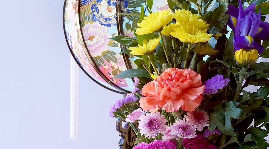 お盆の花(新盆花・初盆花) 故人を偲び、仏前や墓前に供える花