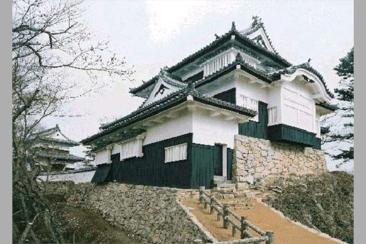 重要文化財 備中松山城 - 代表作品 - 藤木工務店