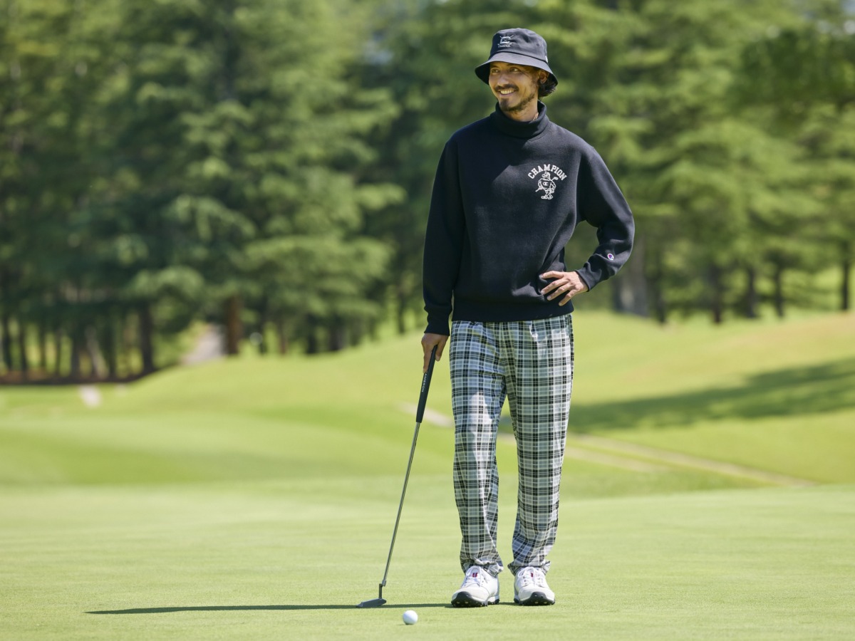 カジュアルもスポーティも！着こなしで選べる Champion のゴルフウェア