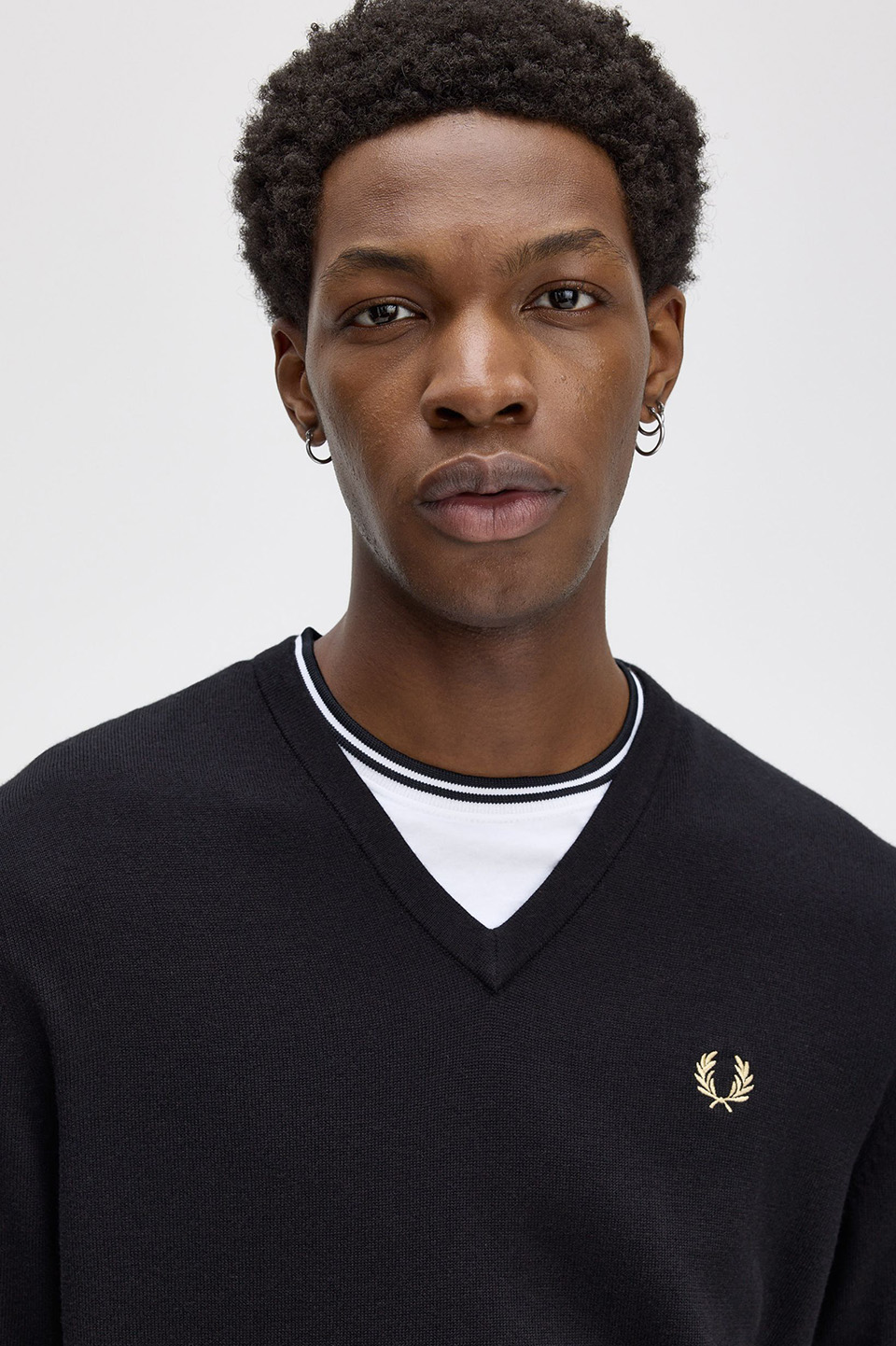 Classic V Neck Jumper(S 198：BLACK): | FRED PERRY JAPAN | フレッド