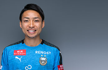 FW11/小林 悠選手 | 選手・スタッフプロフィール2019 : KAWASAKI FRONTALE