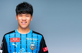 DF13/山根 視来選手 | 選手・スタッフプロフィール2020 : KAWASAKI