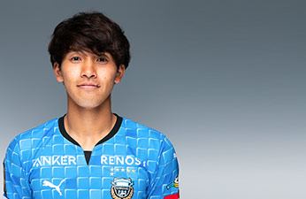 MF8/橘田 健人選手 | 選手・スタッフプロフィール2022 : KAWASAKI FRONTALE