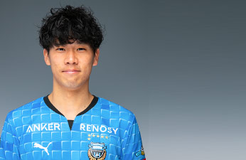 DF13/山根 視来選手 | 選手・スタッフプロフィール2022 : KAWASAKI