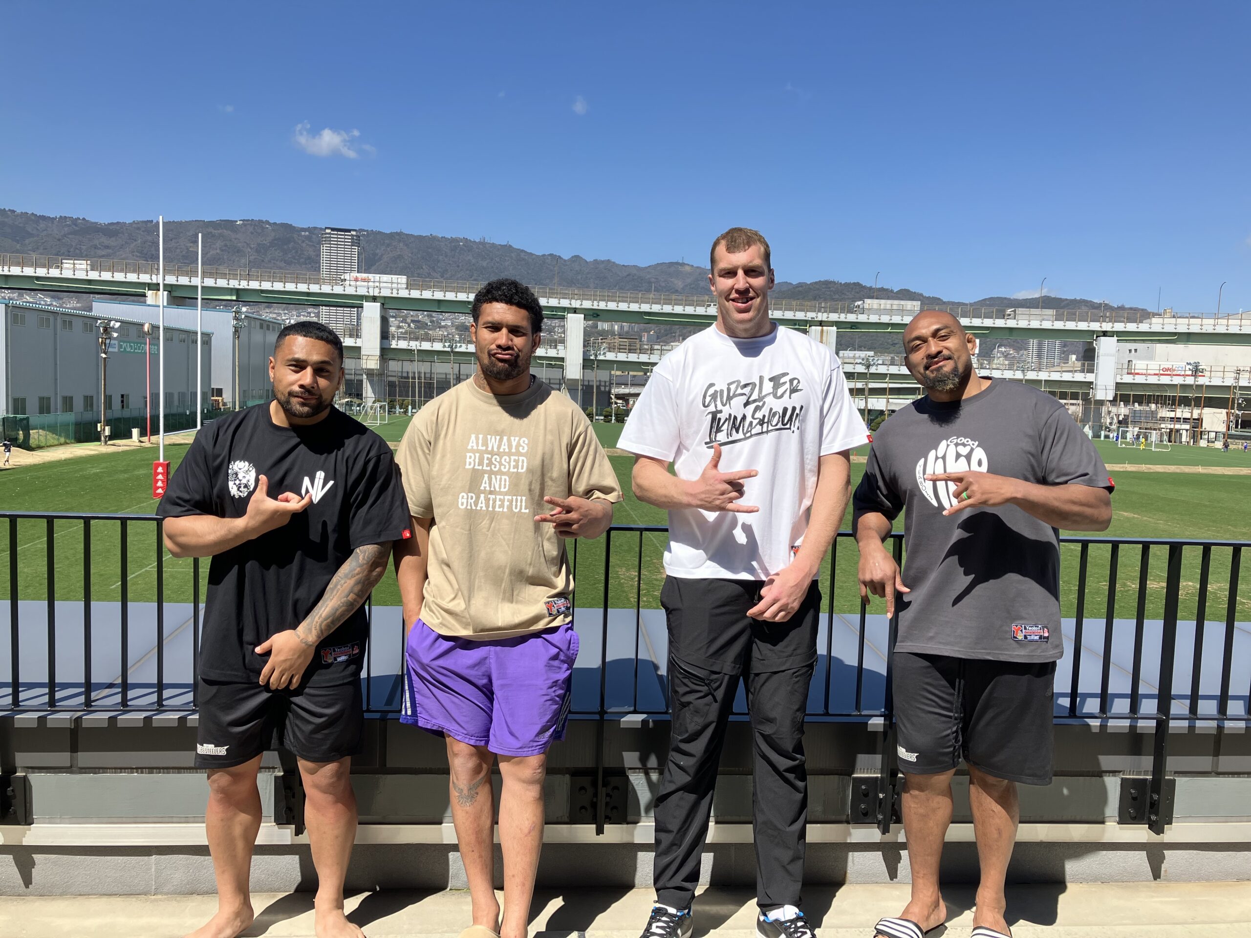 数量限定」 Yeaboii x KOBELCO KOBE STEELERS オリジナルデザインT