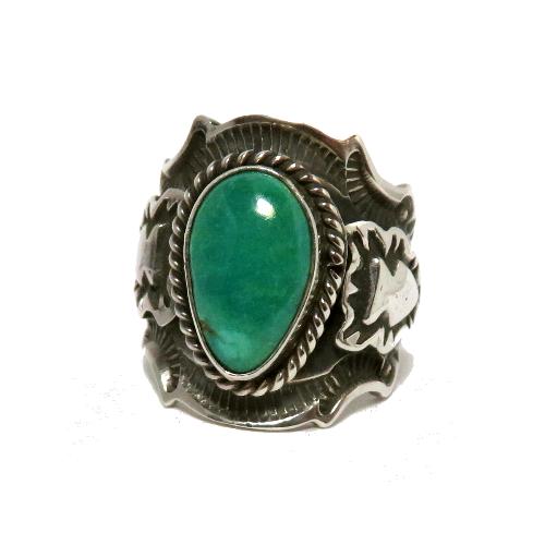 ターコイズリング インディアンジュエリー ナバホ族アーチスト