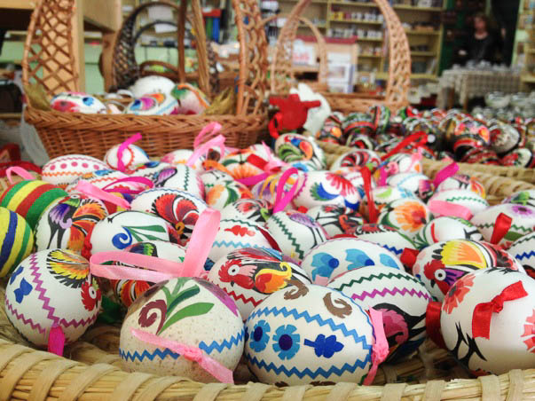 イースターエッグ ケルセン- 愛らしい陶器ポーリッシュポタリー