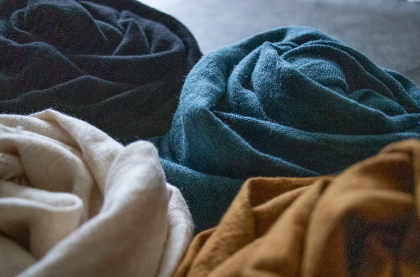 秋冬ストールにもリネンが活躍 -FABRIC MAGAZINE vol.2｜生地の森 楽天店