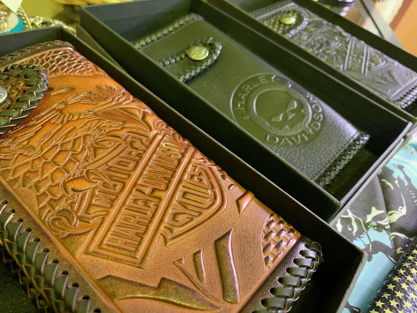 ハーレーダビッドソンのレザーウォレット、長財布、二つ折り財布に