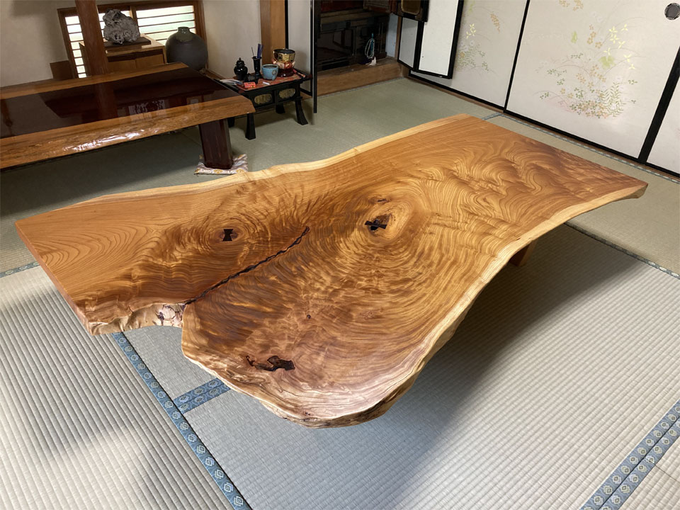 欅（ケヤキ） 無垢一枚板座卓：ダイニングテーブルや手作り家具の