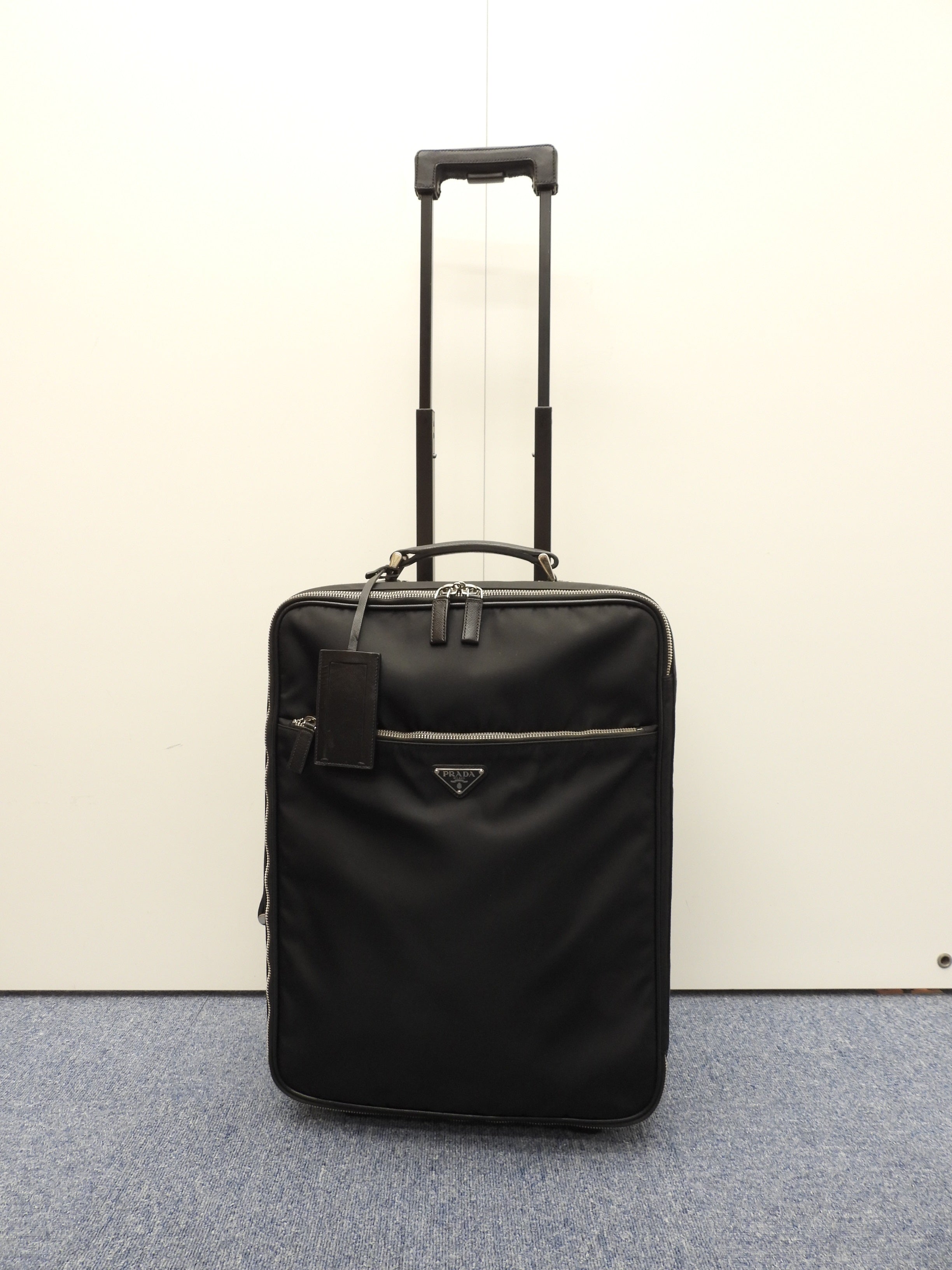 プラダ キャリーバッグ テスート/サフィアーノ 黒 旅行用トロリー