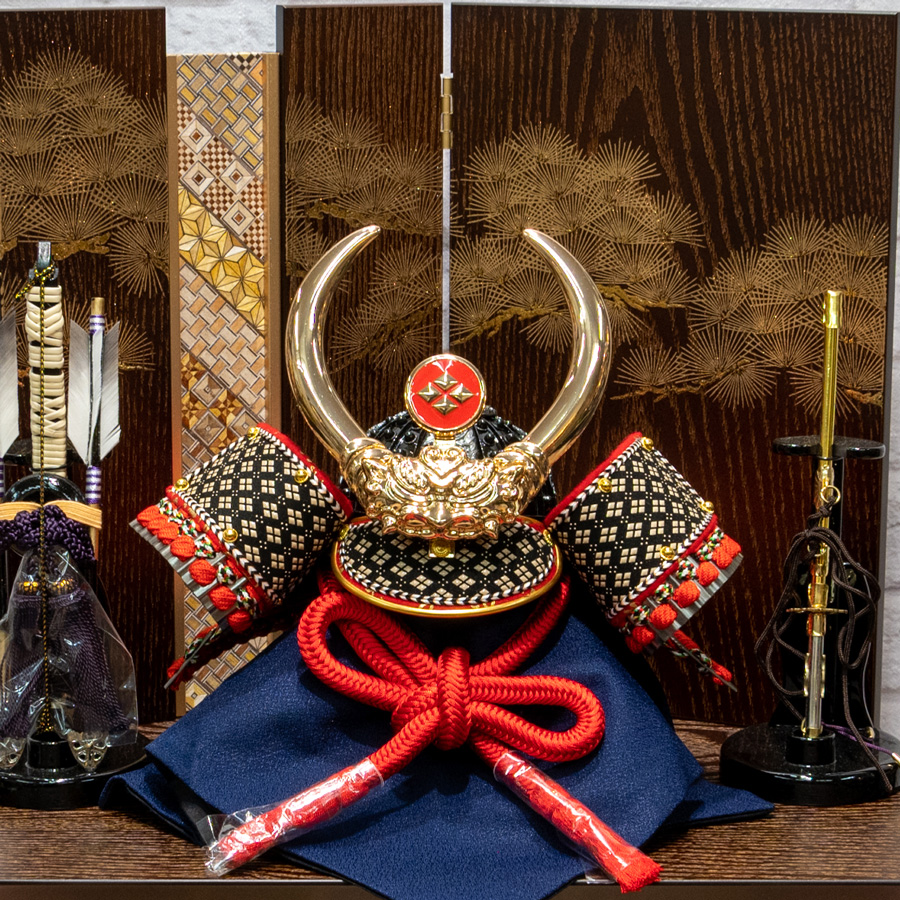 甲州印伝 武田菱柄 11号合鉢沢瀉赤糸縅 武田信玄兜 hayate収納飾り