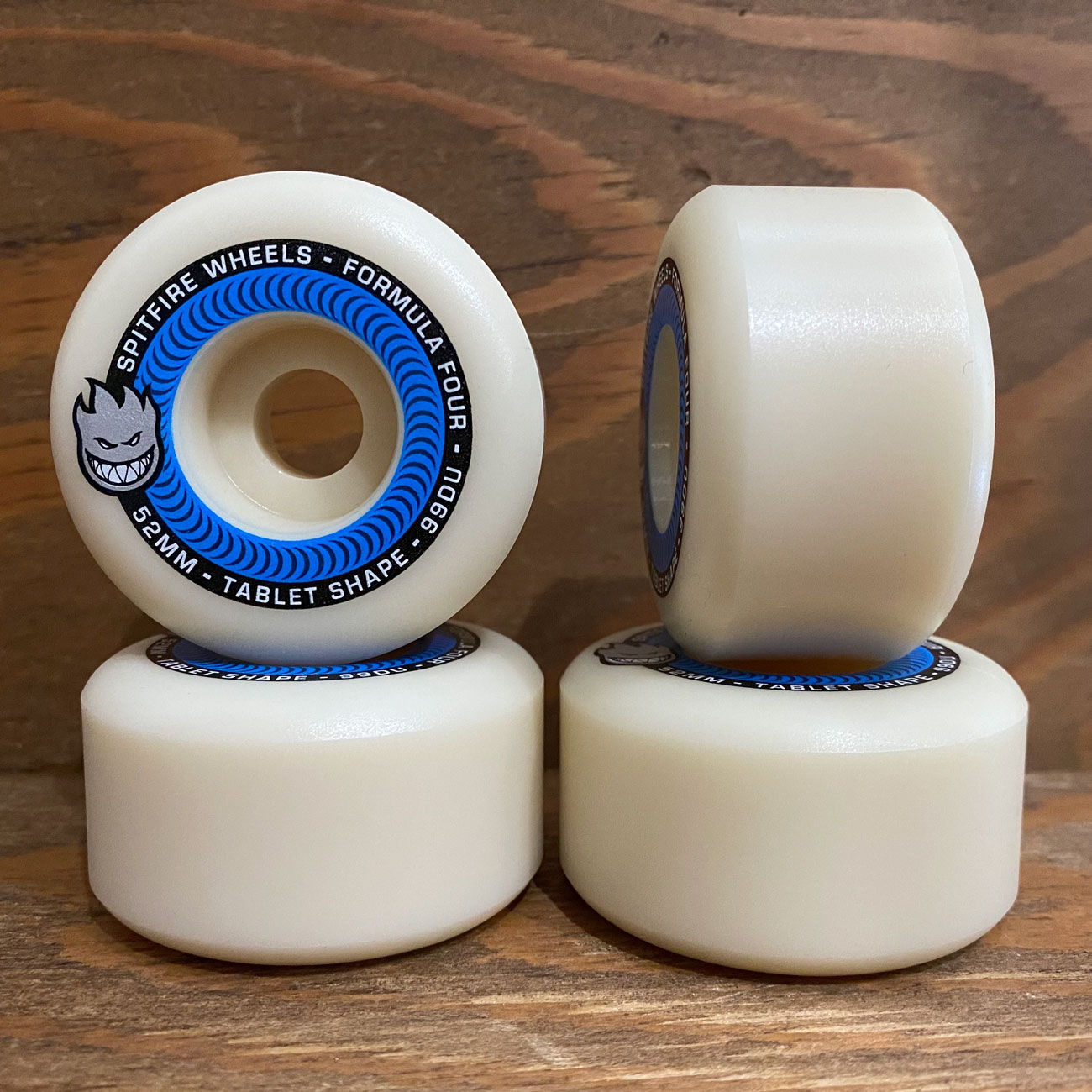 スクエア】 SPITFIRE F4 TABLET 99A 51mm | 東京のスケートボード