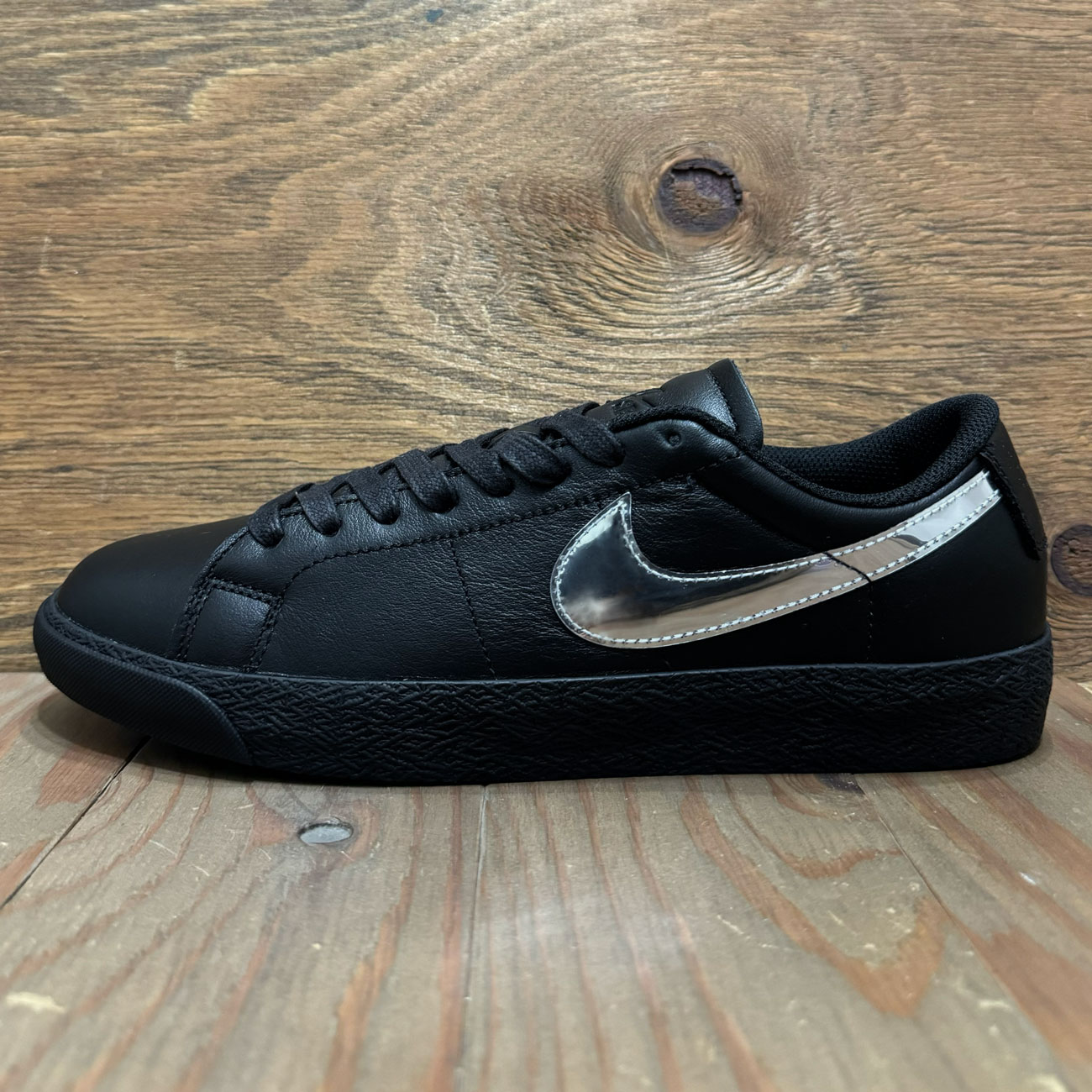 NIKE SB ZOOM BLAZER LOW QS DANCER | 東京のスケートボードショップ