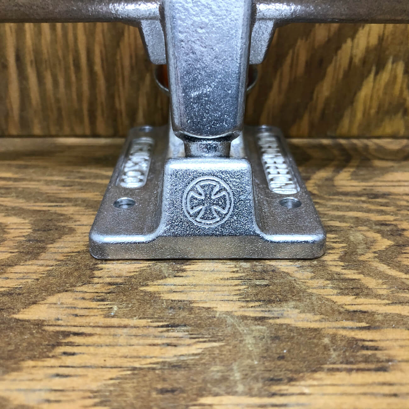 INDEPENDENT STAGE11 POLISHED T-HANGER STANDARD TRUCKS 109 | 東京の