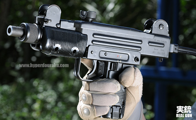 レオレオ WA ミニUZI ガスブロ／美品・ケース・マガジン付 2025年最新