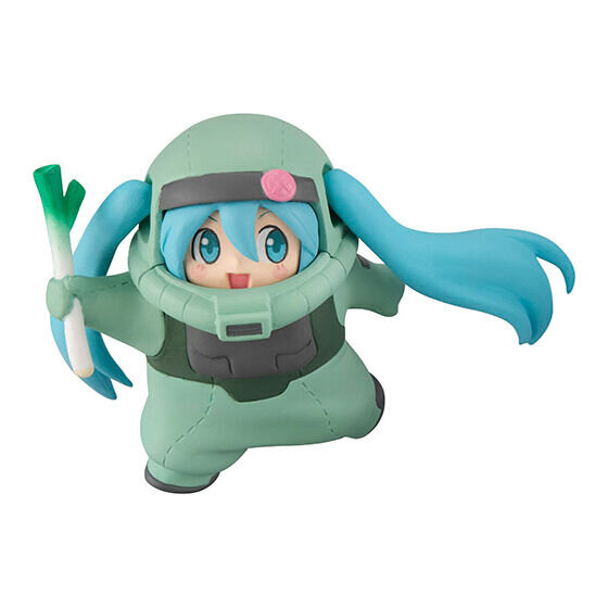 シャアザクぐるみの「初音ミク」が反則級の可愛さ！「45周年ガンダム