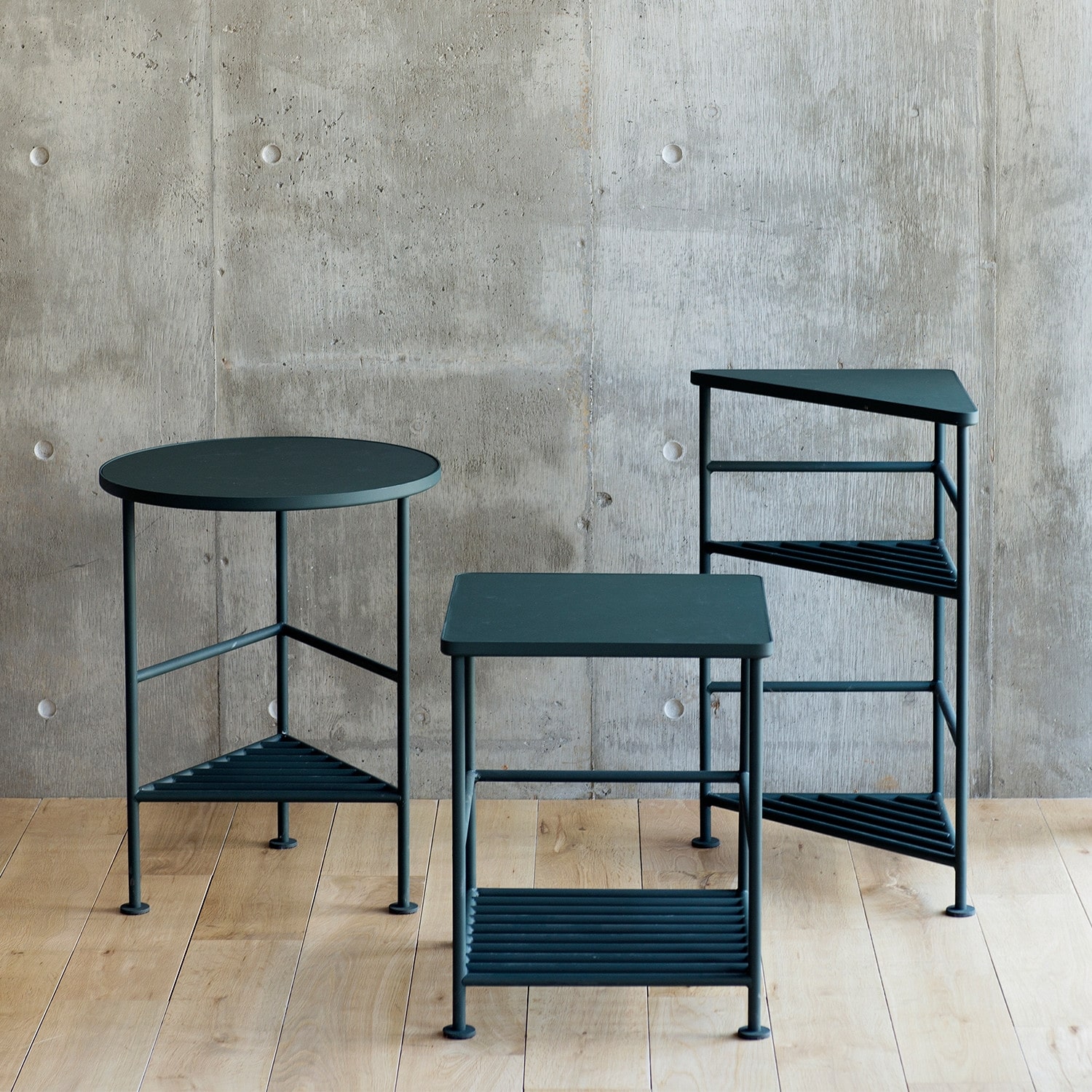 RIB Circle Black｜サイドテーブル｜IDEE SHOP Online