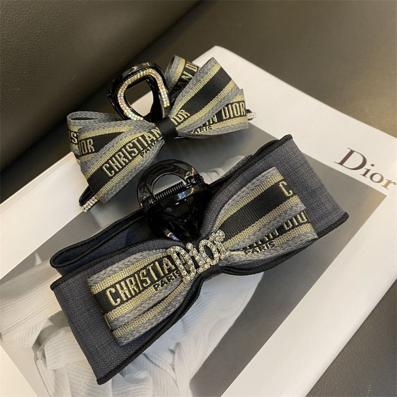 新品同様】定価67000円 正規品 Dior ヘアクリップ バレッタ ゴールド