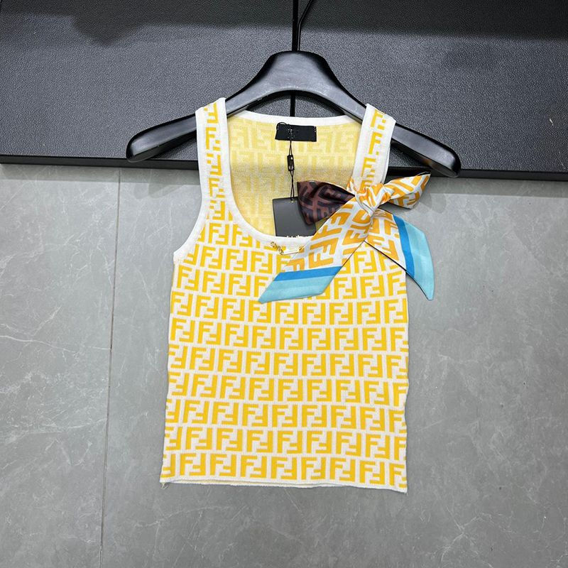 フェンディ ニットベストFendi タンクトップ レディース トップス