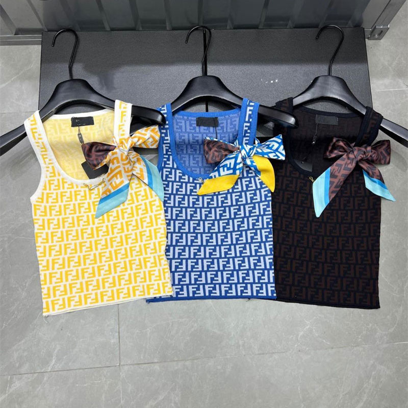 フェンディ ニットベストFendi タンクトップ レディース トップス